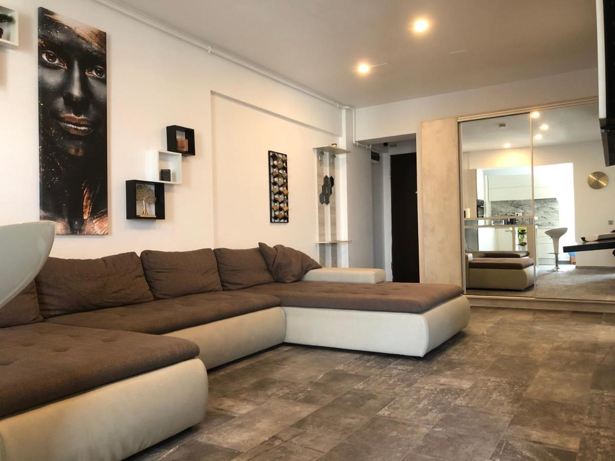 Luxury Westpark 2 Residence Lake View W6 Bucharest Exterior photo